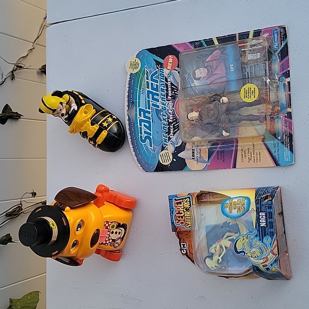 4 Toys lot, NAGA, Star Trek, Mickey Mouse,...